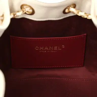 Chanel Chanel Mini 25 Hobo Bag White Caviar Antique Gold Hardware | Thumbnail 8 Chanel Chanel Mini 25 Hobo Bag White Caviar Antique Gold Hardware | Thumbnail 8