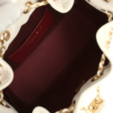 Chanel Chanel Mini 25 Hobo Bag White Caviar Antique Gold Hardware | Thumbnail 9 Chanel Chanel Mini 25 Hobo Bag White Caviar Antique Gold Hardware | Thumbnail 9