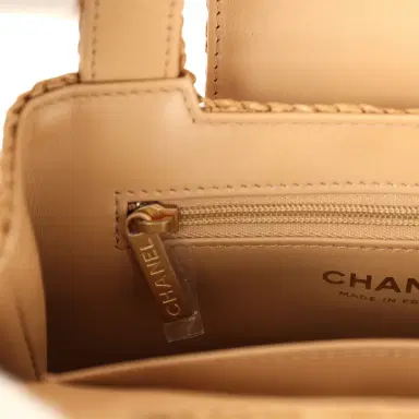 Chanel Chanel Small Kelly Shopper Dark Beige Raffia Brushed Gold Hardware | Thumbnail 10 Chanel Chanel Small Kelly Shopper Dark Beige Raffia Brushed Gold Hardware | Thumbnail 10