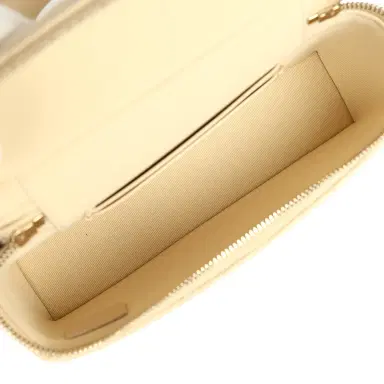 Chanel Chanel Top Handle Long Vanity Case with Chain Beige Shiny Caviar Light Gold Hardware | Thumbnail 8 Chanel Chanel Top Handle Long Vanity Case with Chain Beige Shiny Caviar Light Gold Hardware | Thumbnail 8