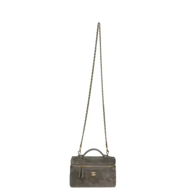 Chanel Chanel Top Handle Long Vanity Case with Chain Dark Grey Suede Gold Hardware | Thumbnail 8 Chanel Chanel Top Handle Long Vanity Case with Chain Dark Grey Suede Gold Hardware | Thumbnail 8