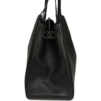 Chanel Chanel XXL "It Girl" Shopping Tote Black Grained Calfskin Gold Hardware | Thumbnail 3 Chanel Chanel XXL "It Girl" Shopping Tote Black Grained Calfskin Gold Hardware | Thumbnail 3