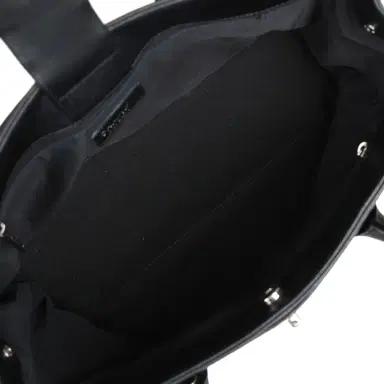 Chanel Pre-owned Chanel Large Executive Cerf Tote Bag Black Grained Calfskin Silver Hardware | Thumbnail 7 Chanel Pre-owned Chanel Large Executive Cerf Tote Bag Black Grained Calfskin Silver Hardware | Thumbnail 7