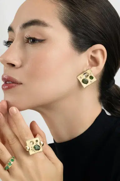 CAROL KAUFFMANN Green Tourmaline Rocks Pedrita Earrings | Thumbnail 3 CAROL KAUFFMANN Green Tourmaline Rocks Pedrita Earrings | Thumbnail 3