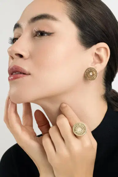 CAROL KAUFFMANN Diamond Explosion Earrings | Thumbnail 2 CAROL KAUFFMANN Diamond Explosion Earrings | Thumbnail 2