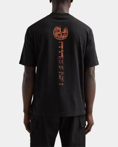Stone Island Men's Logo Cotton Crewneck T-Shirt | Thumbnail 3 Stone Island Men's Logo Cotton Crewneck T-Shirt | Thumbnail 3