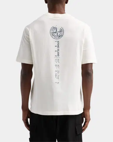 Stone Island Men's Logo Cotton Crewneck T-Shirt | Thumbnail 3 Stone Island Men's Logo Cotton Crewneck T-Shirt | Thumbnail 3