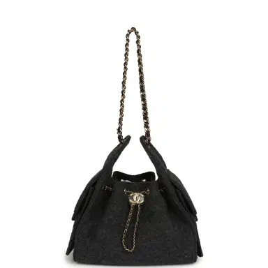 Chanel Chanel Small 25 Hobo Bag Dark Grey Wool Felt Gold Hardware | Thumbnail 6 Chanel Chanel Small 25 Hobo Bag Dark Grey Wool Felt Gold Hardware | Thumbnail 6
