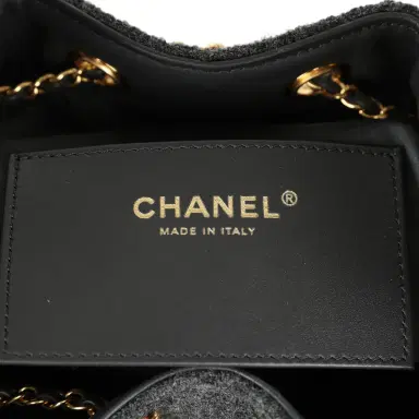 Chanel Chanel Small 25 Hobo Bag Dark Grey Wool Felt Gold Hardware | Thumbnail 9 Chanel Chanel Small 25 Hobo Bag Dark Grey Wool Felt Gold Hardware | Thumbnail 9