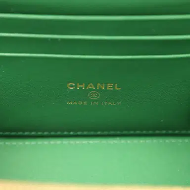 Chanel Chanel Small Top Handle Vanity Case Green Croc Embossed Calfskin Gold Hardware | Thumbnail 10 Chanel Chanel Small Top Handle Vanity Case Green Croc Embossed Calfskin Gold Hardware | Thumbnail 10