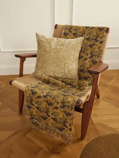 The House of Lyria Sollievo Floral-print Linen-blend Throw | Thumbnail 2 The House of Lyria Sollievo Floral-print Linen-blend Throw | Thumbnail 2