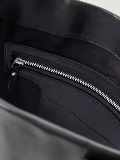 Our Legacy Throttle Leather Tote Bag - Men | Thumbnail 6 Our Legacy Throttle Leather Tote Bag - Men | Thumbnail 6