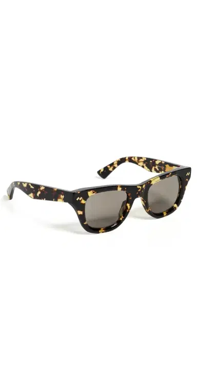 Bottega Veneta Dizzy Squared Sunglasses Havana-Havana-Brown One Size | Thumbnail 1 Bottega Veneta Dizzy Squared Sunglasses Havana-Havana-Brown One Size | Thumbnail 1