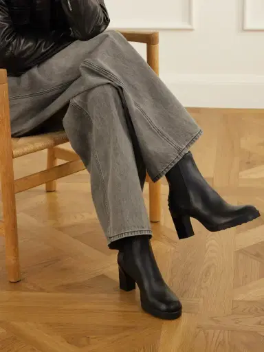 Tod's Tronchetto Elastico 80 Leather Ankle Boots | Thumbnail 2 Tod's Tronchetto Elastico 80 Leather Ankle Boots | Thumbnail 2