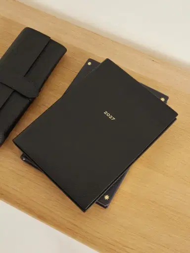 Smythson Soho 2027 Cross-grained Leather Diary | Thumbnail 2 Smythson Soho 2027 Cross-grained Leather Diary | Thumbnail 2