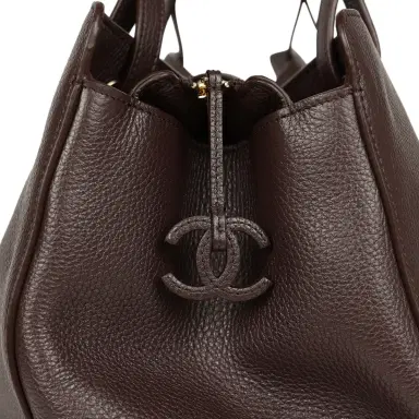 Chanel Chanel XXL "It Girl" Shopping Tote Brown Grained Calfskin Gold Hardware | Thumbnail 4 Chanel Chanel XXL "It Girl" Shopping Tote Brown Grained Calfskin Gold Hardware | Thumbnail 4
