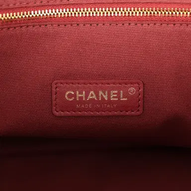 Chanel Chanel XXL "It Girl" Shopping Tote Brown Grained Calfskin Gold Hardware | Thumbnail 10 Chanel Chanel XXL "It Girl" Shopping Tote Brown Grained Calfskin Gold Hardware | Thumbnail 10