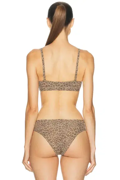 Skims Fits Everybody Scoop Bralette | Thumbnail 3 Skims Fits Everybody Scoop Bralette | Thumbnail 3
