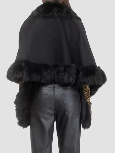 Gorski Women's Reversible Cashmere and Wool Shawl - Black | Thumbnail 5 Gorski Women's Reversible Cashmere and Wool Shawl - Black | Thumbnail 5