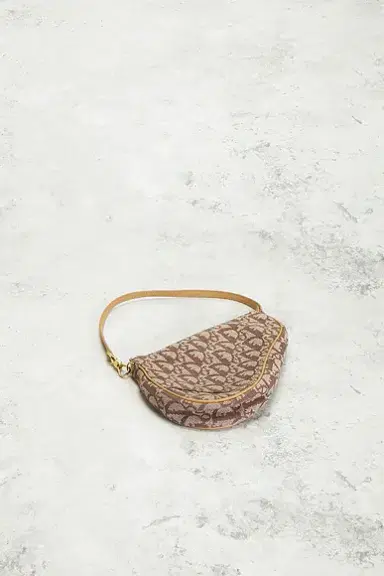 Dior Diorissimo Pochette Saddle Bag | Thumbnail 4 Dior Diorissimo Pochette Saddle Bag | Thumbnail 4