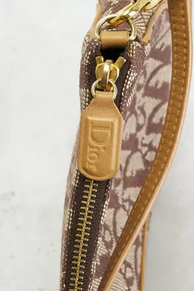 Dior Diorissimo Pochette Saddle Bag | Thumbnail 6 Dior Diorissimo Pochette Saddle Bag | Thumbnail 6