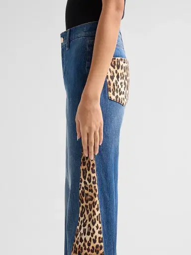 Alice + Olivia Women's Leopard Godet Wide-Leg Flare Jeans - Georgetta Vintage Blue | Thumbnail 5 Alice + Olivia Women's Leopard Godet Wide-Leg Flare Jeans - Georgetta Vintage Blue | Thumbnail 5
