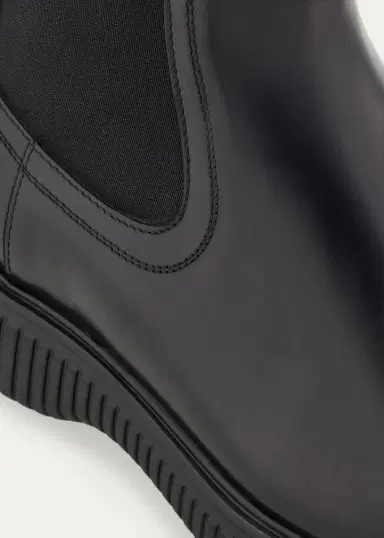Ferragamo Men's Leather Rubber-Sole Chelsea Boots | Thumbnail 3 Ferragamo Men's Leather Rubber-Sole Chelsea Boots | Thumbnail 3