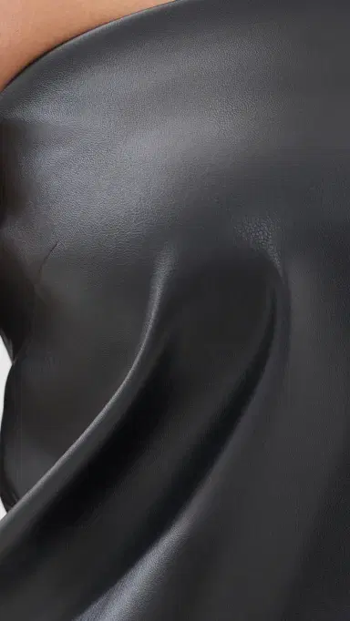 Wayf Camryn Faux eather Strapless Top Black | Thumbnail 6 Wayf Camryn Faux eather Strapless Top Black | Thumbnail 6