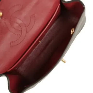 Chanel Chanel Mini "Souplissimo" Flap Bag Black Grained Calfskin Gold Hardware | Thumbnail 10 Chanel Chanel Mini "Souplissimo" Flap Bag Black Grained Calfskin Gold Hardware | Thumbnail 10