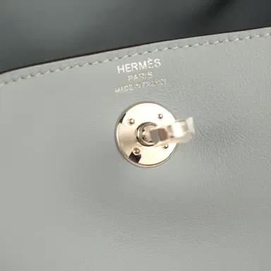 HERMÈS Hermes Mini Lindy II Bleu Lin Swift Palladium Hardware | Thumbnail 8 HERMÈS Hermes Mini Lindy II Bleu Lin Swift Palladium Hardware | Thumbnail 8