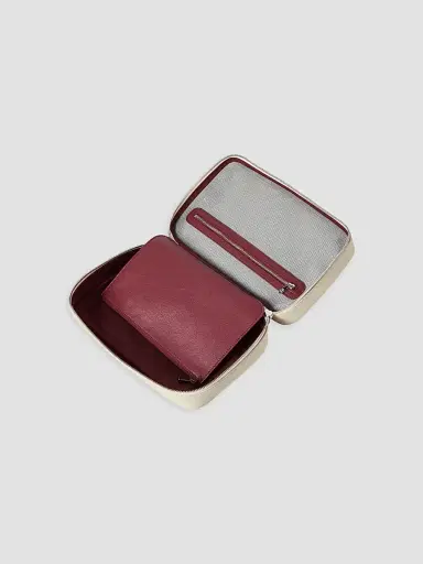Brunello Cucinelli Fine Grain Calfskin Travel Beauty Case | Thumbnail 4 Brunello Cucinelli Fine Grain Calfskin Travel Beauty Case | Thumbnail 4