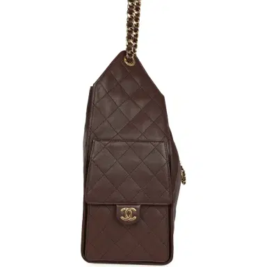 Chanel Chanel Medium 25 Hobo Bag Dark Brown Caviar Gold Hardware | Thumbnail 3 Chanel Chanel Medium 25 Hobo Bag Dark Brown Caviar Gold Hardware | Thumbnail 3