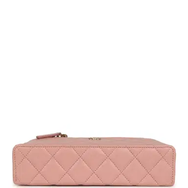 Chanel Chanel Top Handle Long Vanity Case with Chain Pink Caviar Light Gold Hardware | Thumbnail 6 Chanel Chanel Top Handle Long Vanity Case with Chain Pink Caviar Light Gold Hardware | Thumbnail 6