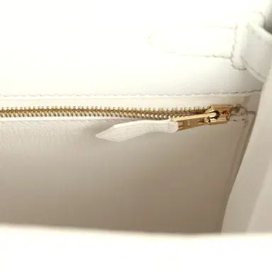 HERMÈS Pre-owned Hermes Special Order (HSS) Kelly Sellier 28 White Epsom Brushed Gold Hardware | Thumbnail 9 HERMÈS Pre-owned Hermes Special Order (HSS) Kelly Sellier 28 White Epsom Brushed Gold Hardware | Thumbnail 9