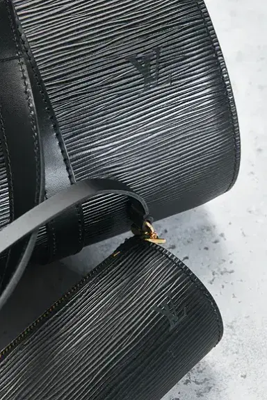 Louis Vuitton Epi Soufflot Handbag | Thumbnail 7 Louis Vuitton Epi Soufflot Handbag | Thumbnail 7