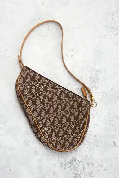 Dior Diorissimo Pochette Saddle Bag | Thumbnail 3 Dior Diorissimo Pochette Saddle Bag | Thumbnail 3