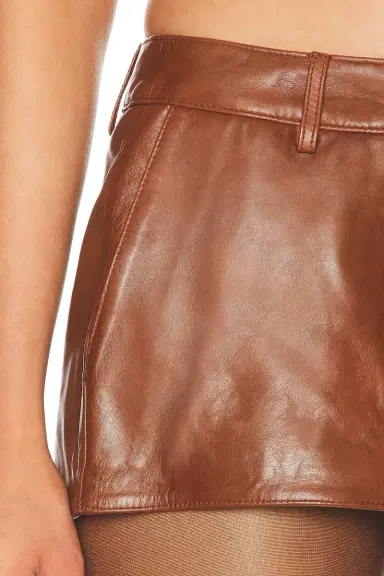 Retrofête Valesia Leather Short | Thumbnail 6 Retrofête Valesia Leather Short | Thumbnail 6