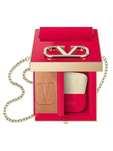 Valentino Garavani Go-Clutch Refillable Compact Powder | Thumbnail 1 Valentino Garavani Go-Clutch Refillable Compact Powder | Thumbnail 1