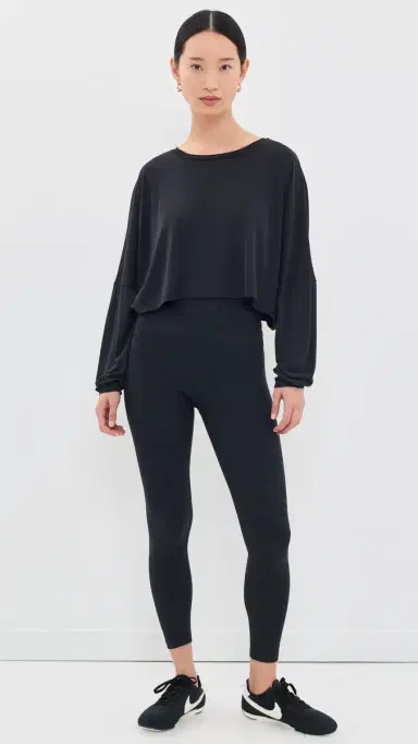 Beyond Yoga Studio uxe Cropped ong Sleeve Tee Black | Thumbnail 5 Beyond Yoga Studio uxe Cropped ong Sleeve Tee Black | Thumbnail 5