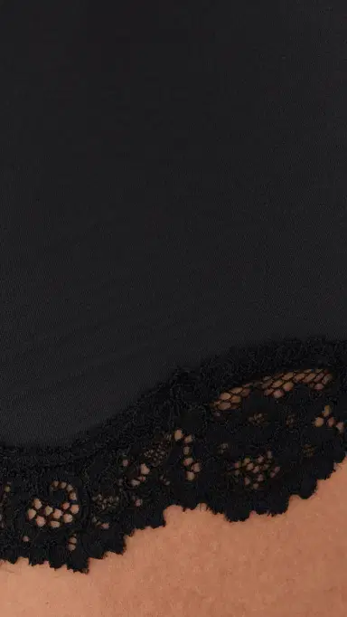Skims Fits Everybody Lace Boy Shorts Onyx | Thumbnail 5 Skims Fits Everybody Lace Boy Shorts Onyx | Thumbnail 5