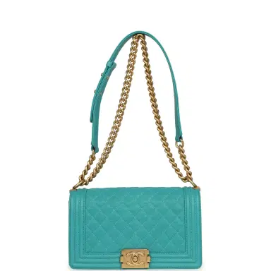 Chanel Pre-owned Chanel Medium Boy Bag Turquoise Caviar Antique Gold Hardware | Thumbnail 7 Chanel Pre-owned Chanel Medium Boy Bag Turquoise Caviar Antique Gold Hardware | Thumbnail 7