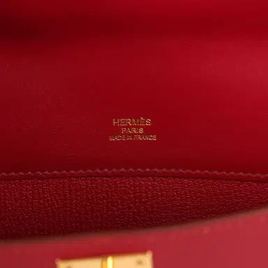 HERMÈS Pre-owned Hermes Kelly Cut Rubis Tadelakt Gold Hardware | Thumbnail 7 HERMÈS Pre-owned Hermes Kelly Cut Rubis Tadelakt Gold Hardware | Thumbnail 7