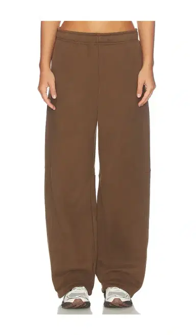 WellBeing + BeingWell WellBeing + BeingWell Robin Barrel Sweatpant | Thumbnail 2 WellBeing + BeingWell WellBeing + BeingWell Robin Barrel Sweatpant | Thumbnail 2