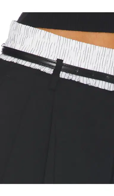 Alexander Wang Mid-Rise Pleated Short With Pre-styled Boxer | Thumbnail 6 Alexander Wang Mid-Rise Pleated Short With Pre-styled Boxer | Thumbnail 6