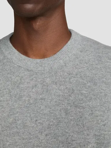 Frame Men's Lightweight Cashmere Crewneck Sweater - Light Grey Melange | Thumbnail 5 Frame Men's Lightweight Cashmere Crewneck Sweater - Light Grey Melange | Thumbnail 5