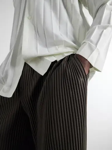 Homme Plissé Issey Miyake Mc July Pleated Straight-Leg Trousers - Men | Thumbnail 5 Homme Plissé Issey Miyake Mc July Pleated Straight-Leg Trousers - Men | Thumbnail 5