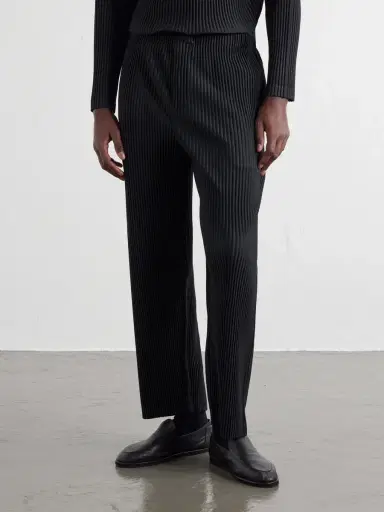 Homme Plissé Issey Miyake Mc July Pleated Straight-Leg Trousers - Men | Thumbnail 3 Homme Plissé Issey Miyake Mc July Pleated Straight-Leg Trousers - Men | Thumbnail 3