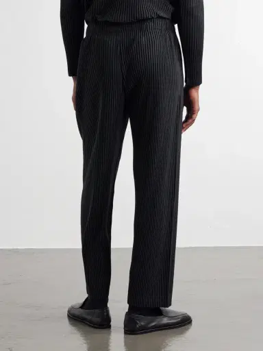Homme Plissé Issey Miyake Mc July Pleated Straight-Leg Trousers - Men | Thumbnail 4 Homme Plissé Issey Miyake Mc July Pleated Straight-Leg Trousers - Men | Thumbnail 4