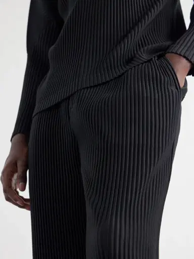Homme Plissé Issey Miyake Mc July Pleated Straight-Leg Trousers - Men | Thumbnail 5 Homme Plissé Issey Miyake Mc July Pleated Straight-Leg Trousers - Men | Thumbnail 5