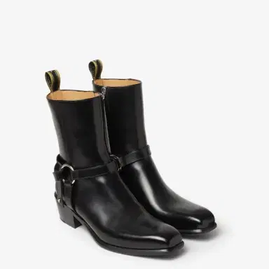Fendi Two metal rings give the Double O ankle boot its | Thumbnail 4 Fendi Two metal rings give the Double O ankle boot its | Thumbnail 4